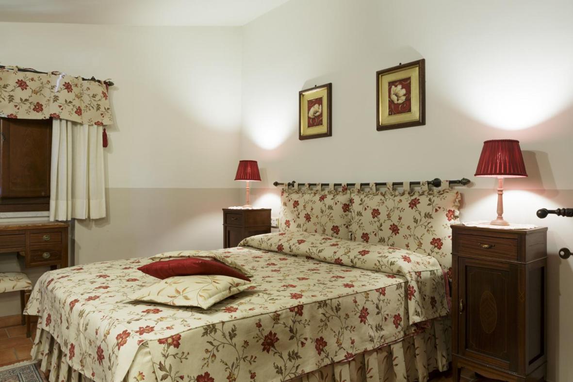 Bosco D'Olmi Country House Bed and Breakfast Sant'Andrea del Garigliano Exterior foto