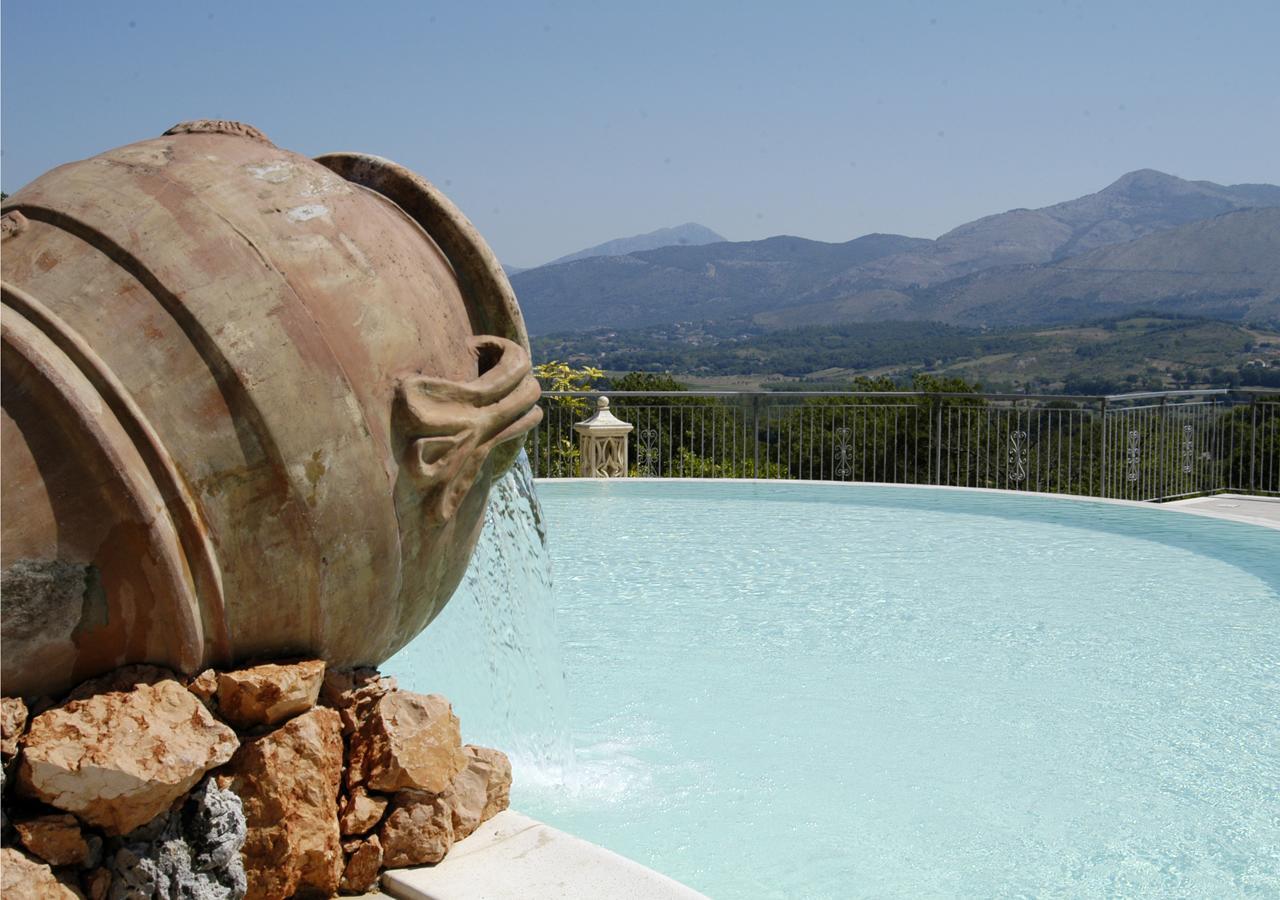 Bosco D'Olmi Country House Sant'Andrea del Garigliano Exterior foto